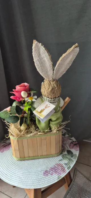 Centrotavola Pasquale coniglio e fiori