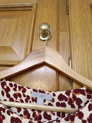 Vestido estampado leopardo beige y rojo