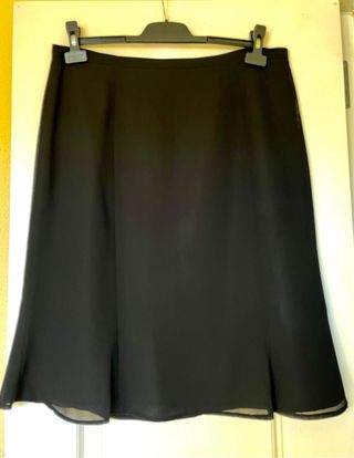 Falda negra volante talla XXL