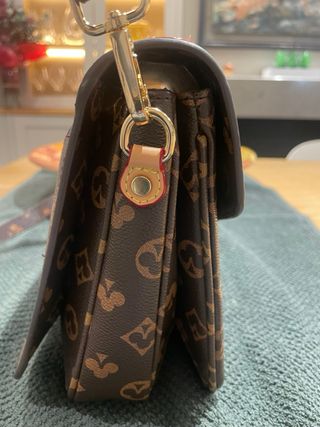 Bolso Marrón y Dorado