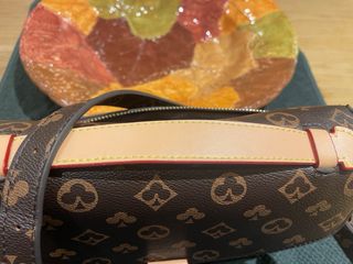 Bolso Marrón y Dorado