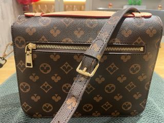 Bolso Marrón y Dorado