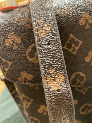 Bolso Marrón y Dorado