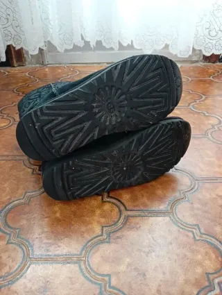 Botas UGG Mujer Talla 40 Negras