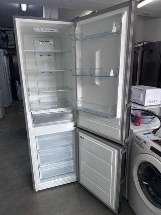 Nevera Combi Corberó con garantía transporte