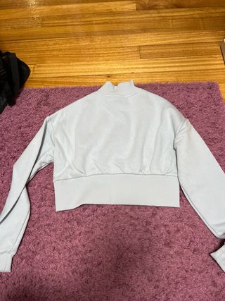 Sudadera Bershka corta azul Talla XS