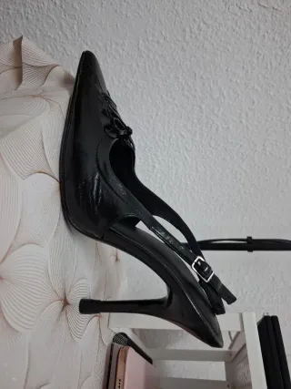 Zapatos Bershka tacón destalonado T39