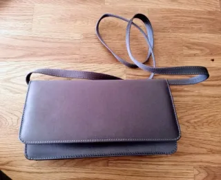 Zapatos, cartera y pañuelo Rebecca Sanver T.36