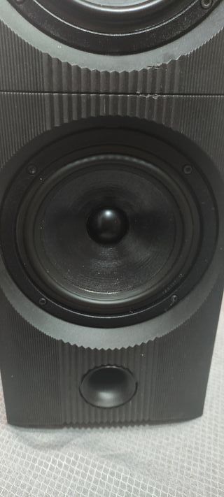 Altavoz B&W 2004 Gris solo vendo un altavoz