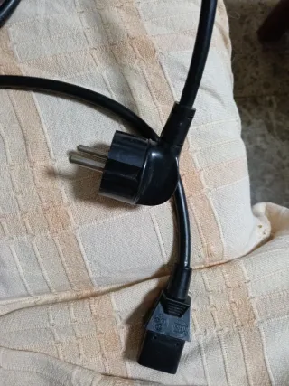 Cable de alimentación negro