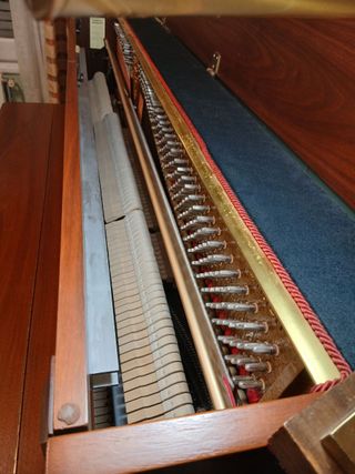 Piano Vertical SEILER Klassik Alemán