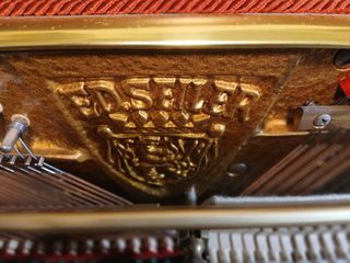 Piano Vertical SEILER Klassik Alemán