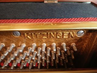 Piano Vertical SEILER Klassik Alemán