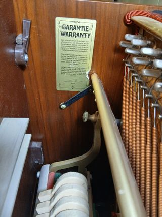 Piano Vertical SEILER Klassik Alemán