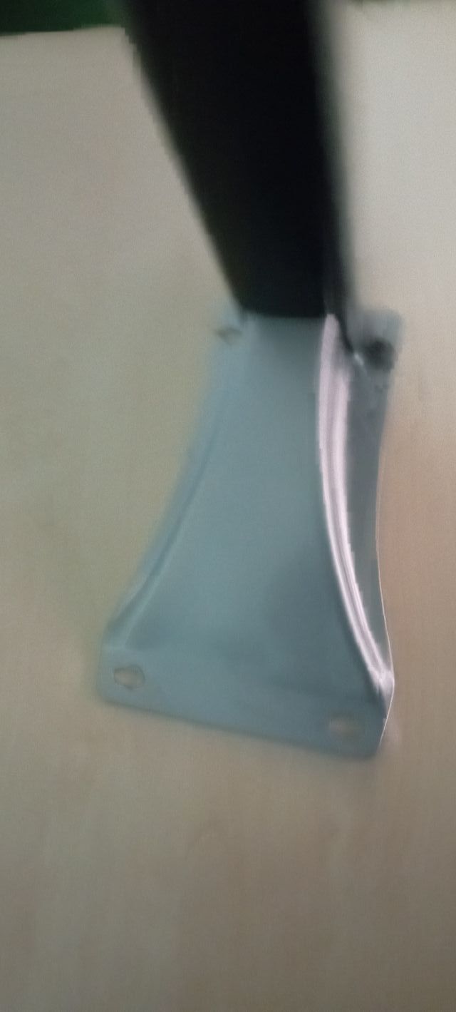 2 Mesasde oficina madera y metal