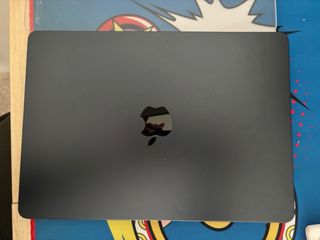 MacBook Air M2 13 Medianoche