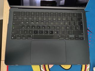 MacBook Air M2 13 Medianoche