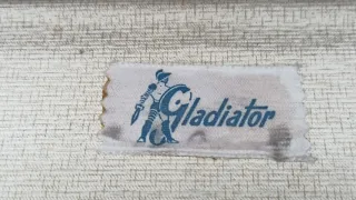 Maleta Vintage Gladiator Años 60/70