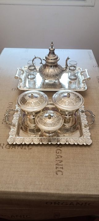 Juego de té antiguo de Marruecos hecho a mano.