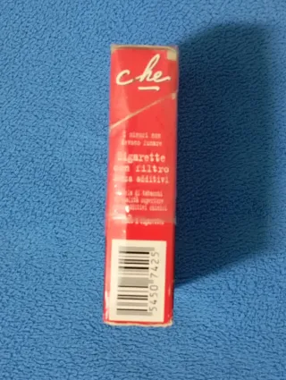 Pacchetto Che Filter cigarettes vuoto