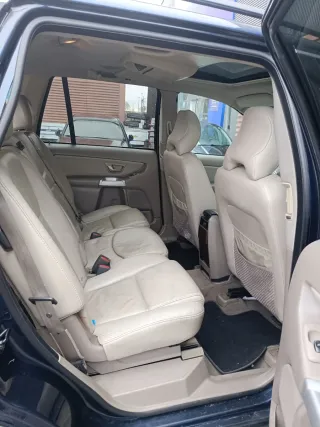 Volvo XC90 2004