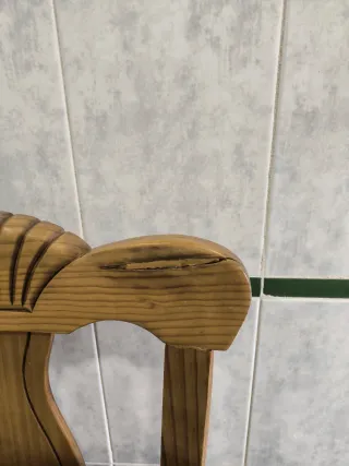 Mesa de comedor de madera maciza