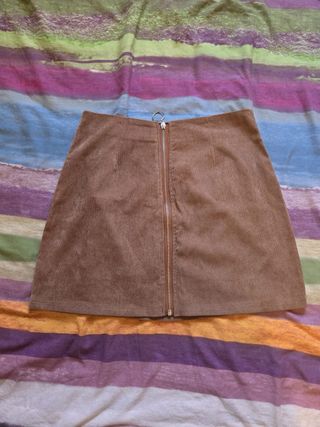 Falda de pana marrón