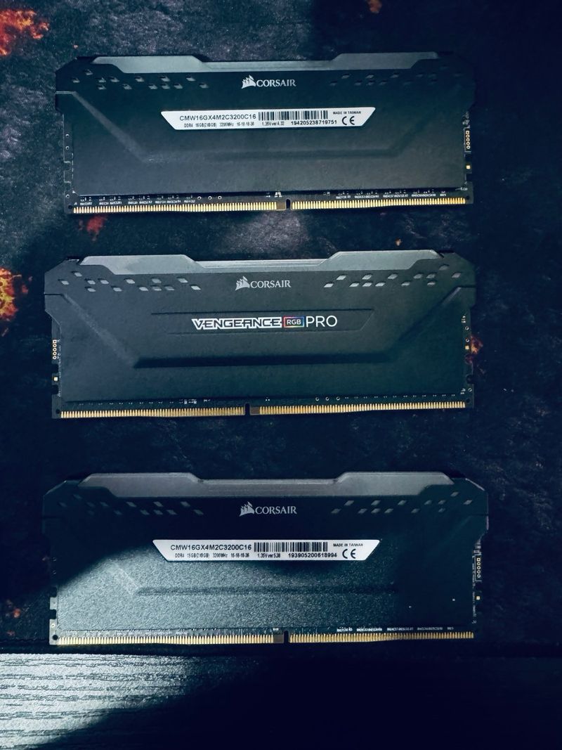 Corsair Vengeance PRO RGB DDR4 16GBx2 3200MHz afbeelding 2