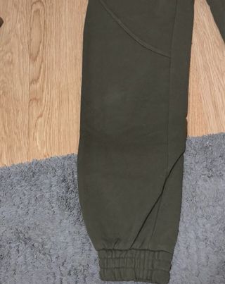 Pantalón de chándal verde militar