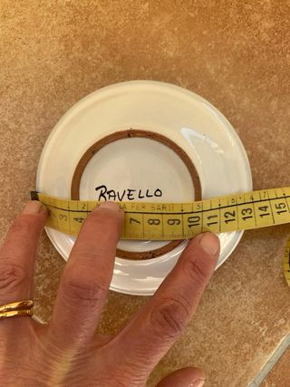 Candeliere vintage in ceramica decorata a mano