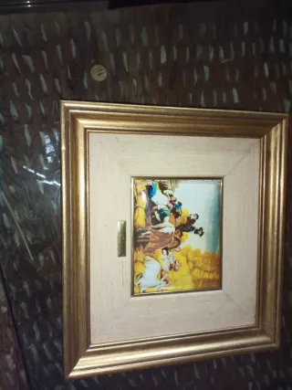 Cuadro decorativo dorado