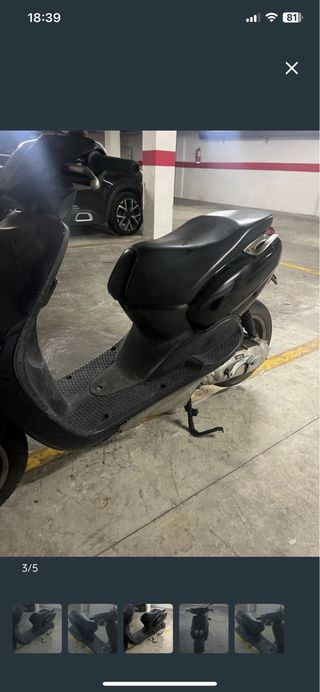 Yamaha Neos 49cc Scooter