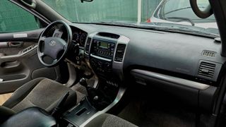 Toyota Land Cruiser  KDJ 120 (K) del 12 I 2004