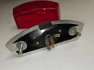 Piloto trasero Beta Ark