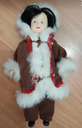 Set di 6 bambole in porcellana