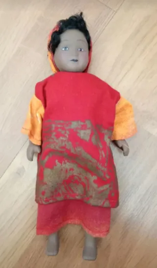 Set di 6 bambole in porcellana