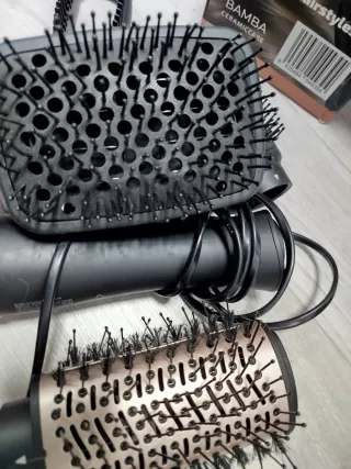 Secador Peinador con Cabezales Intercambiables