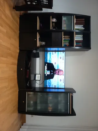 Muebles de salón oscuros