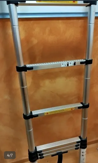 Escalera telescópica aluminio ultraligero 2,6   m