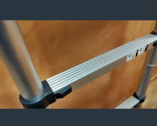 Escalera telescópica aluminio ultraligero 2,6   m