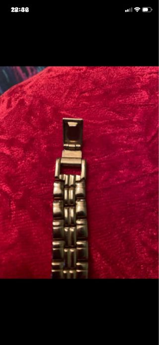 Reloj Seiko Dorado y Blanco