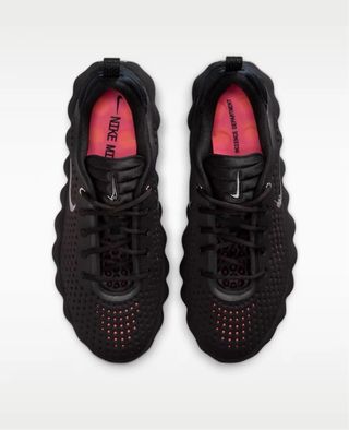 Nike Mind 002 Nero Hyper Crimson 42