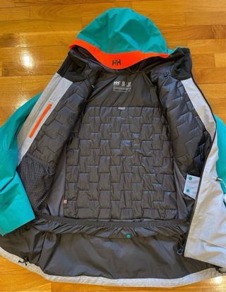 Chaqueta Helly Hansen sin estrenar talla L