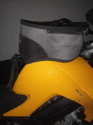 BMW F800S 2007 Amarilla