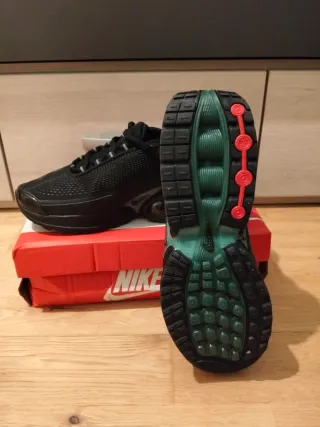 Nike Air Max DNX Supreme