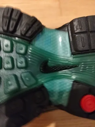 Nike Air Max DNX Supreme