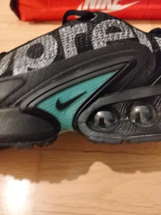 Nike Air Max DNX Supreme