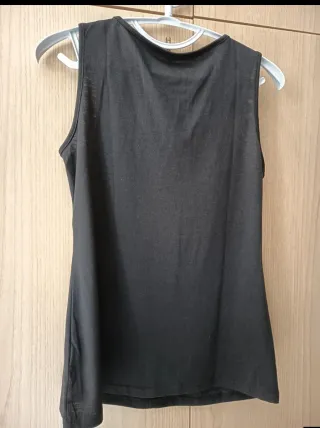 Canotta donna nera con dettaglio dorato