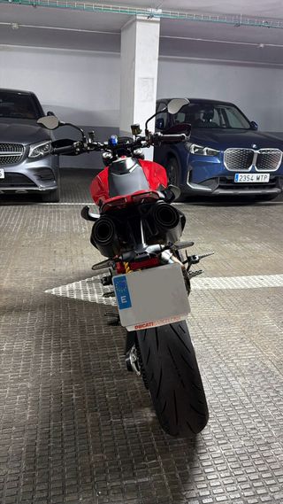 Ducati Hypermotard 950