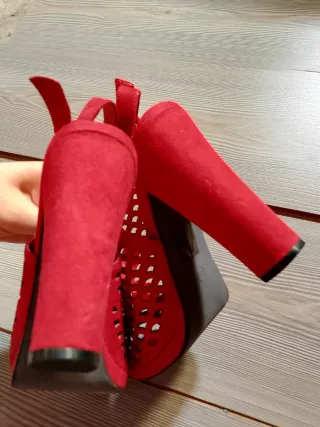 Tacchi rossi donna taglia 40